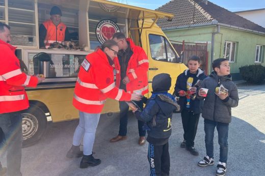 Food Truck akció: hétvégén is folytatódott az ennivaló osztás