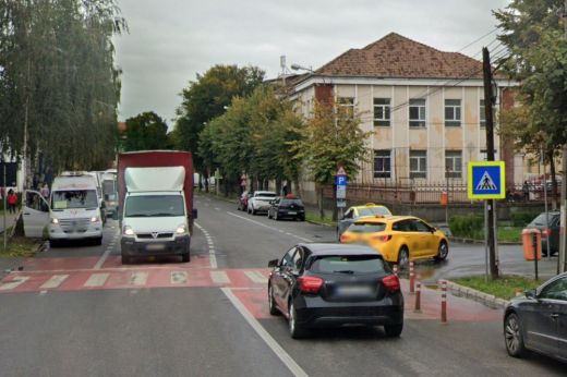Vádat emeltek egy 16 éves diák ellen, aki a nyílt utcán ütött ki egy másik fiút