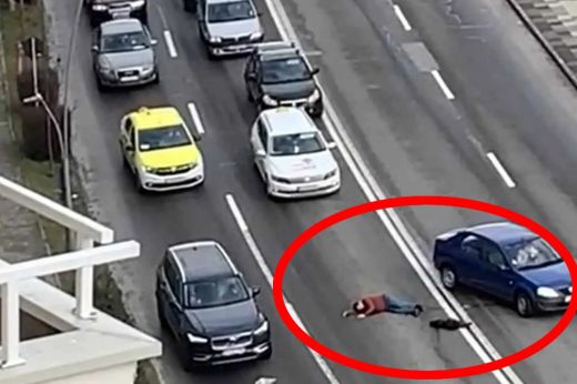 Többen is elhajtottak az úttesten fekvő férfi mellett, mire végre valaki megállt, hogy segítsen rajta