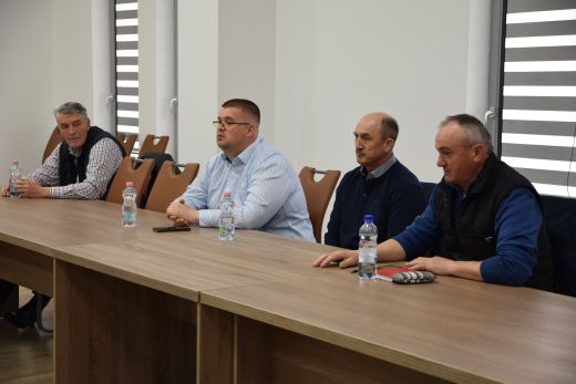 Tüntetést szerveznek a Szatmár megyei gazdák is. A halmi határátkelőig vonulnak a traktorok