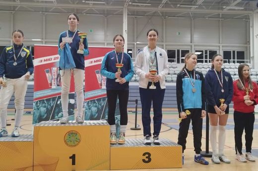 Remekül szerepeltek a szatmári párbajtőrözők Budapesten az Olimpici Grand Prix nemzetközi versenysorozaton. Kurtinecz Johanna aranyérmes lett