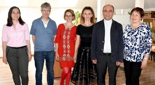 Online konferencia idősekkel foglalkozó szakembereknek