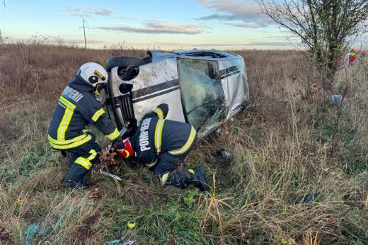 Árokba borult kedd reggel egy autó Szamoslippón, ketten megsérültek