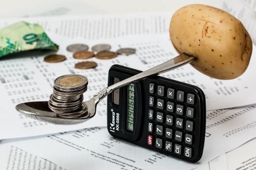 Október elsejétől 3300 lejre nőtt az országos bruttó minimálbér