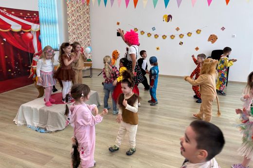 Cirkuszi hangulat a Napsugár ovi farsangján - Képgaléria