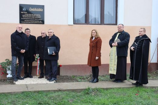 Nagypeleskén és Zajtán is megállhatunk egy főhajtásra Petőfi Sándor emléktáblái előtt ezentúl