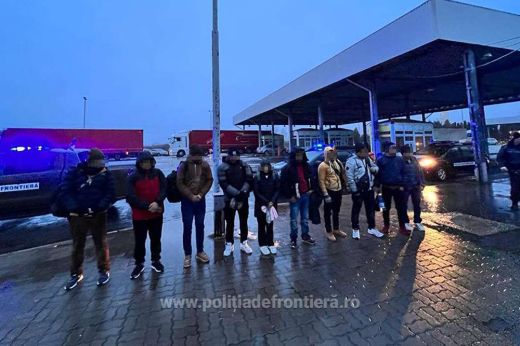 A határrendészek hiúsították meg a 12 nepáli Portugáliáról dédelgetett álmait