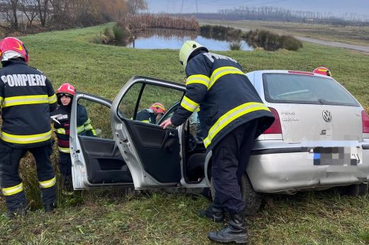 Közlekedési baleset Aranyosmeggyesen. A tűzoltók már a helyszínen - FRISSÍTVE