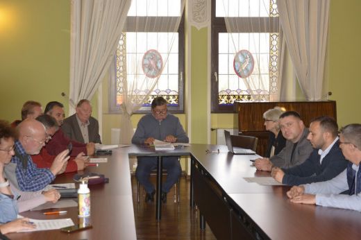 Megszavazták: emlékplakettet helyeznek el a Károlyi-kastélyban dr. Németi János tiszteletére