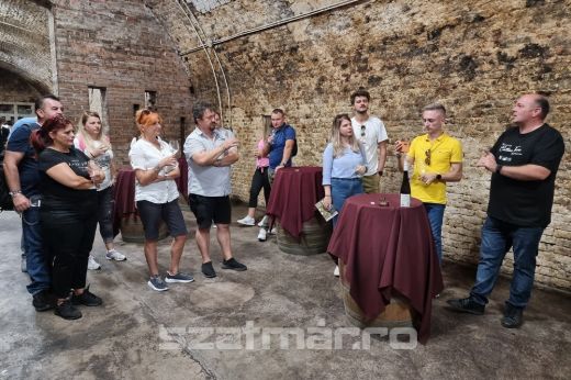 Varázslatos pincesor - kitűnő borok, hűvös pincék és remek kikapcsolódás várt a borok szerelmeseire Krasznabélteken - Képgaléria, Videó
