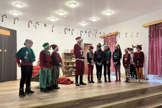 Adventi előkészületek a Refiben