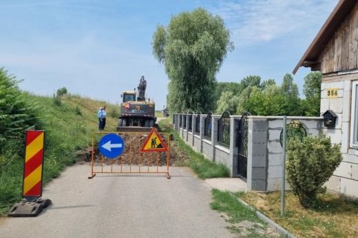 Megkezdődött az aszfaltozás Kaplonyban
