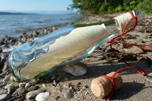 Közel 27 év után került vissza feladójához egy palackposta