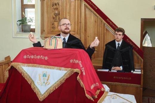 Új kenyér ünnepe Szigetlankán teológiai hallgatókkal