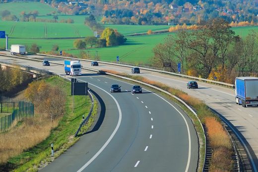 Ottfelejtette nejét egy autópálya-pihenőben és csak 300 kilométerrel később tűnt fel neki