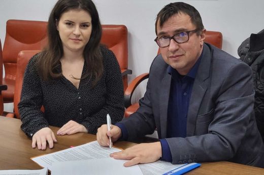 Mezőpetri. Napelemmel és hőpumpával fogják megoldani az iskola fűtését és áramellátását