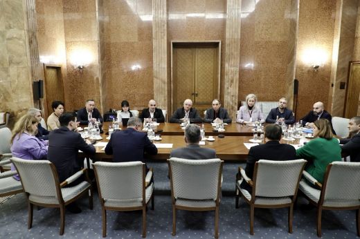 Szakszervezeti vezető: a kormány elutasította az egészségügyi dolgozók 20 százalékos béremelésére vonatkozó kérését