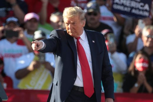 Az amerikai Legfelsőbb Bíróság megkezdte a Donald Trump választásból való kizárásával kapcsolatos ügy tárgyalását