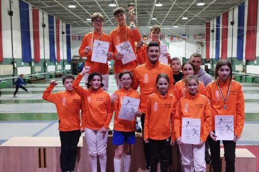 Mézinger Máté nyert, s további ezüst- és bronzérmeket szereztek párbajtőrvívóink