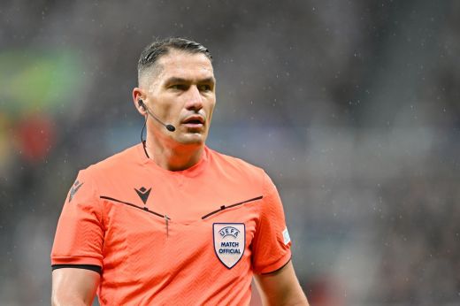 Labdarúgás: a nagykárolyi Kovács István vezeti majd az Arsenal-Sevilla BL-mérkőzést