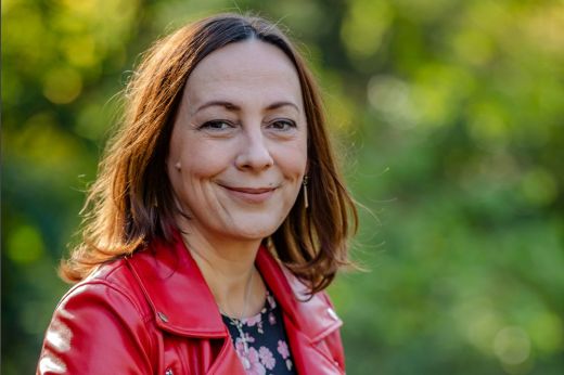 Borvendég Zsuzsanna tart előadást Szatmárnémetiben