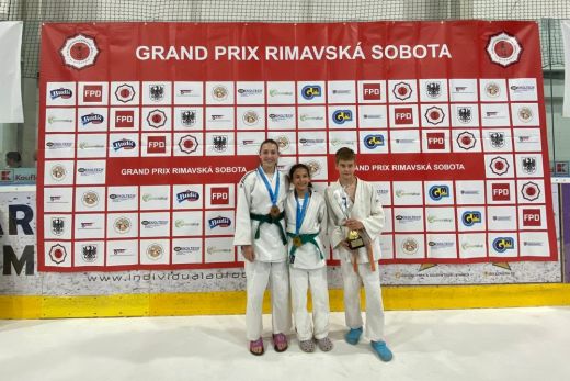 Két nemzetközi versenyről hoztak érmeket Terely tanítványai