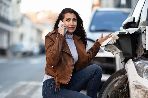 Fiatal nő sérült meg egy közlekedési baleset során Nagykárolyban