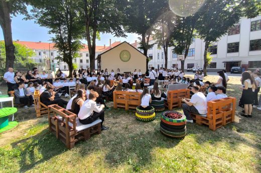 Sikeres kezdeményezés: élő közösségi tér lett a Kölcsey udvarából - KÉPGALÉRIA