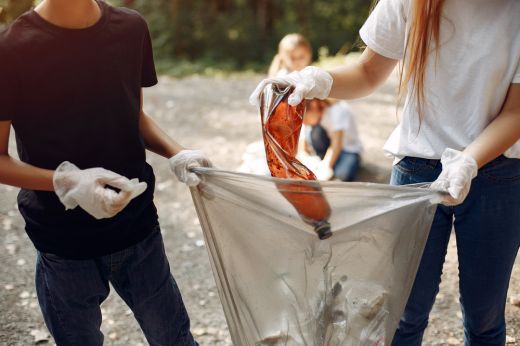 Képviselőház: szeptember harmadik szombatja országos takarítási nap