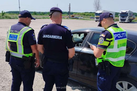 Átfogó határrendészeti ellenőrzések Szatmár megyében: közel ezer embert és több száz járművet vizsgáltak át