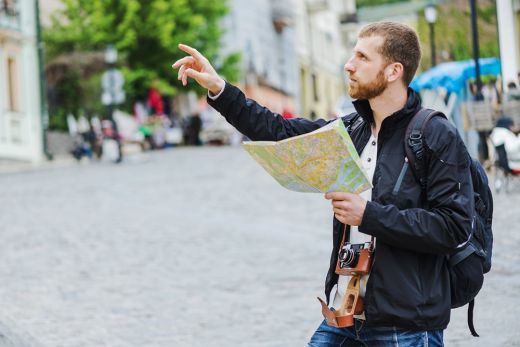 Több mint 965 ezer turista mintegy 3 milliárd lejt költött el Romániában az első félévben