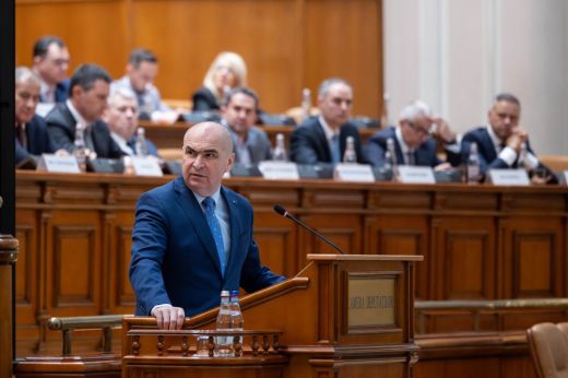 Kormányzati felelősségvállalással nyújtott be ismét igazságszolgáltatási nyugdíjreform-tervezetet Bolojan