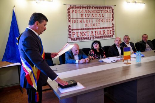 Hivatalosan is beiktatták Pusztadaróc község új vezetőségét. Nyolcadik mandátumát kezdte meg ezzel Găman Mihai polgármester