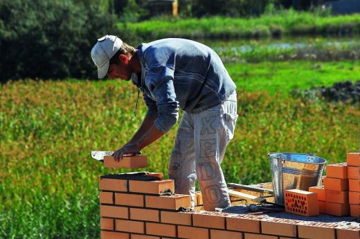 Aki keres, az biztosan talál. Közel 500 szabad munkahely vár betöltésre Szatmár megyében