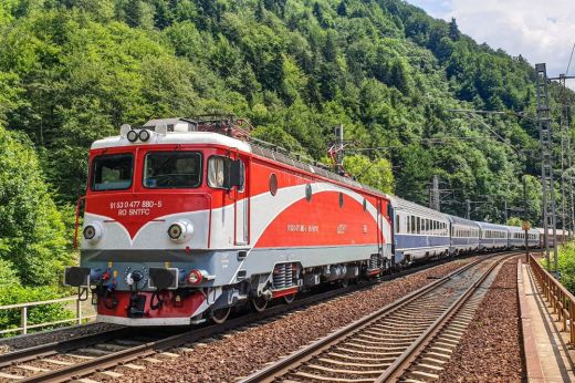 Több mint 6 órás késést halmozott fel a Szatmárnémeti és Mangalia között járó vonat