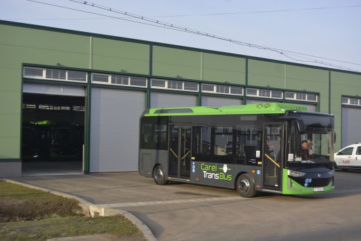 Megérkeztek Nagykárolyba az elektromos autóbuszok