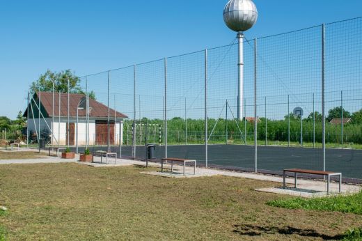 Mezőterem. Ott adják be a pályázatukat az iskola energetikai modernizálására, ahol több pénzt kapnak