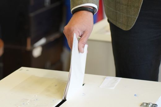 Elnökválasztás: A külföldi urnáknál már megkezdődött a voksok leadása