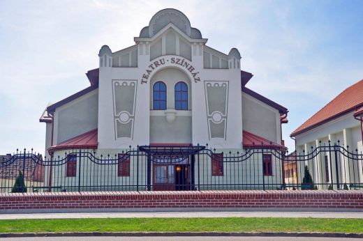 Ingyenes rendezvénnyel ünneplik a nőnapot Nagykárolyban