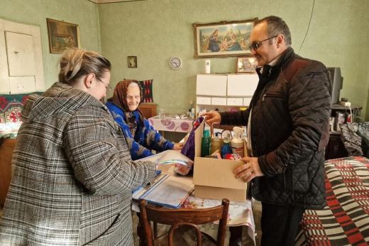 Meglátogatták az idős gondozottakat a polgármesterek