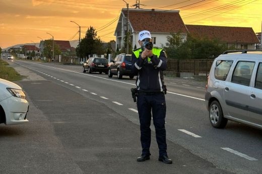 Néhány új  KRESZ-szabály 2025-ben: változott, hogy mennyivel léphető túl a sebességhatár bírság nélkül