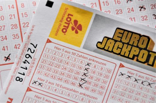 Egy szlovén játékos 60 millió eurót nyert az Eurojackpoton