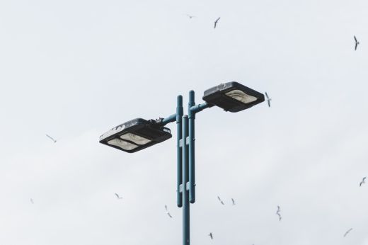 Szatmárnémeti: LED-es világítótestekre cserélik a közvilágítás régi izzóit