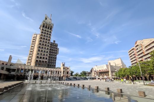 Földalatti parkolóról és állatkertről mesél a chatbot, ha Szatmárnémetiről kérdezzük