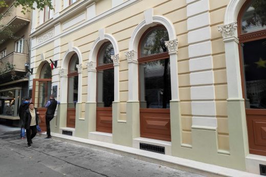 Hivatalosan is átadták az uniós forrásokból korszerűsített Ács Alajos Stúdiótermet