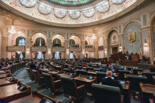 Bővítette a szenátus az energiaügyi rendelet kedvezeményezettjeinek a körét