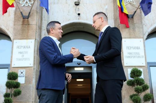 Grindeanu a Románia és Magyarország közötti közlekedési összeköttetések javításáról tárgyalt Szijjártóval - VIDEÓ