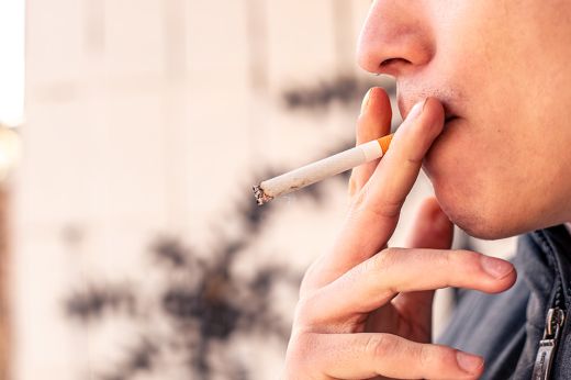 Az első romániai város, ahol betiltották a dohányzást a nyilvános tereken – a bírság akár 500 lej
