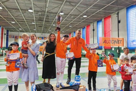 Tizenöt éremmel zárták a szatmári vívók az Autonet Kupa idei versenyét