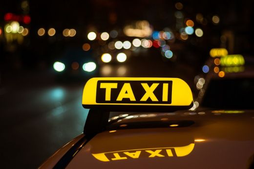 Rábólintottak: jöhetnek az ázsiai taxisofőrök